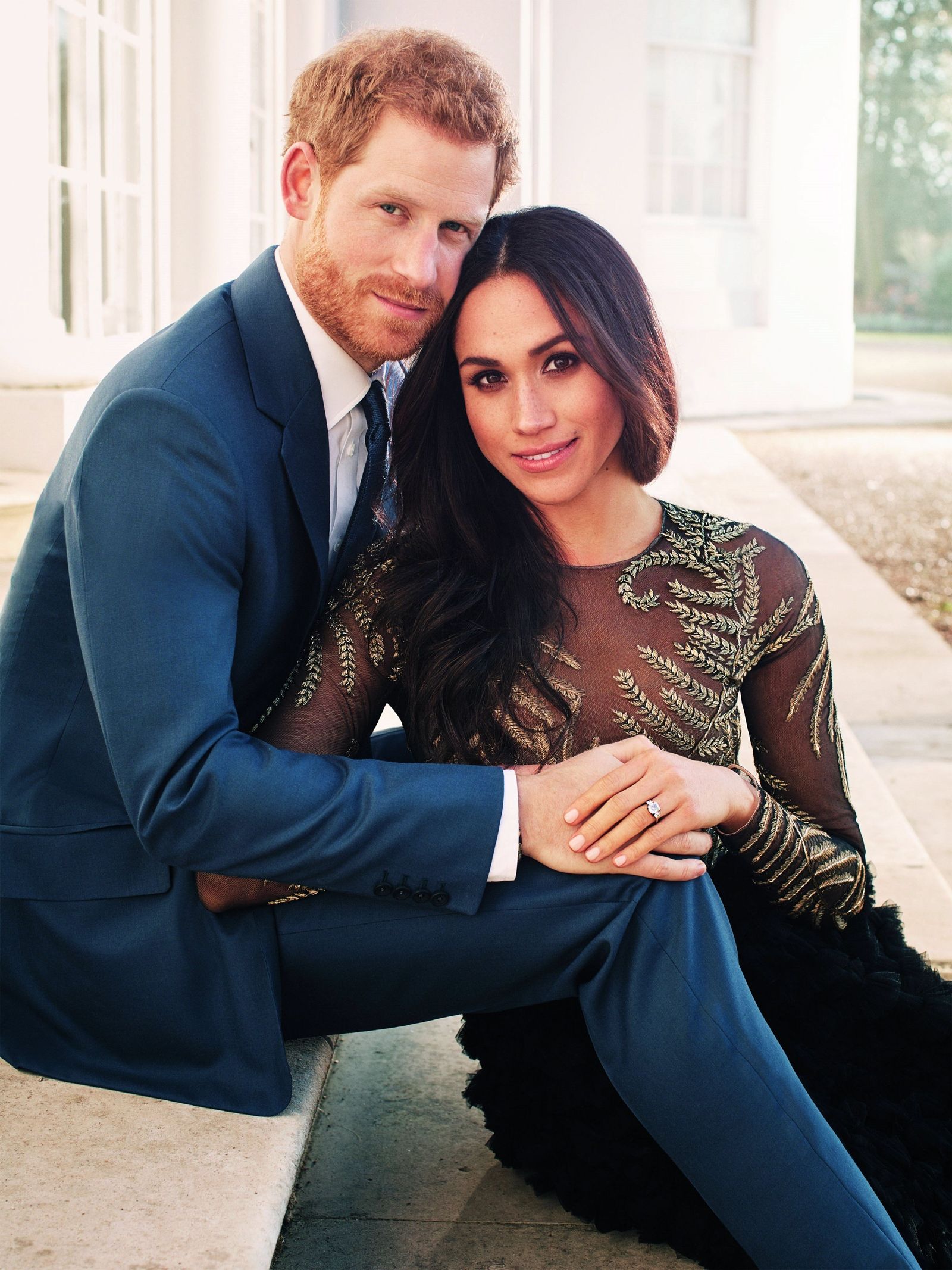 Retrato oficial del príncipe Enrique y Meghan Markle.