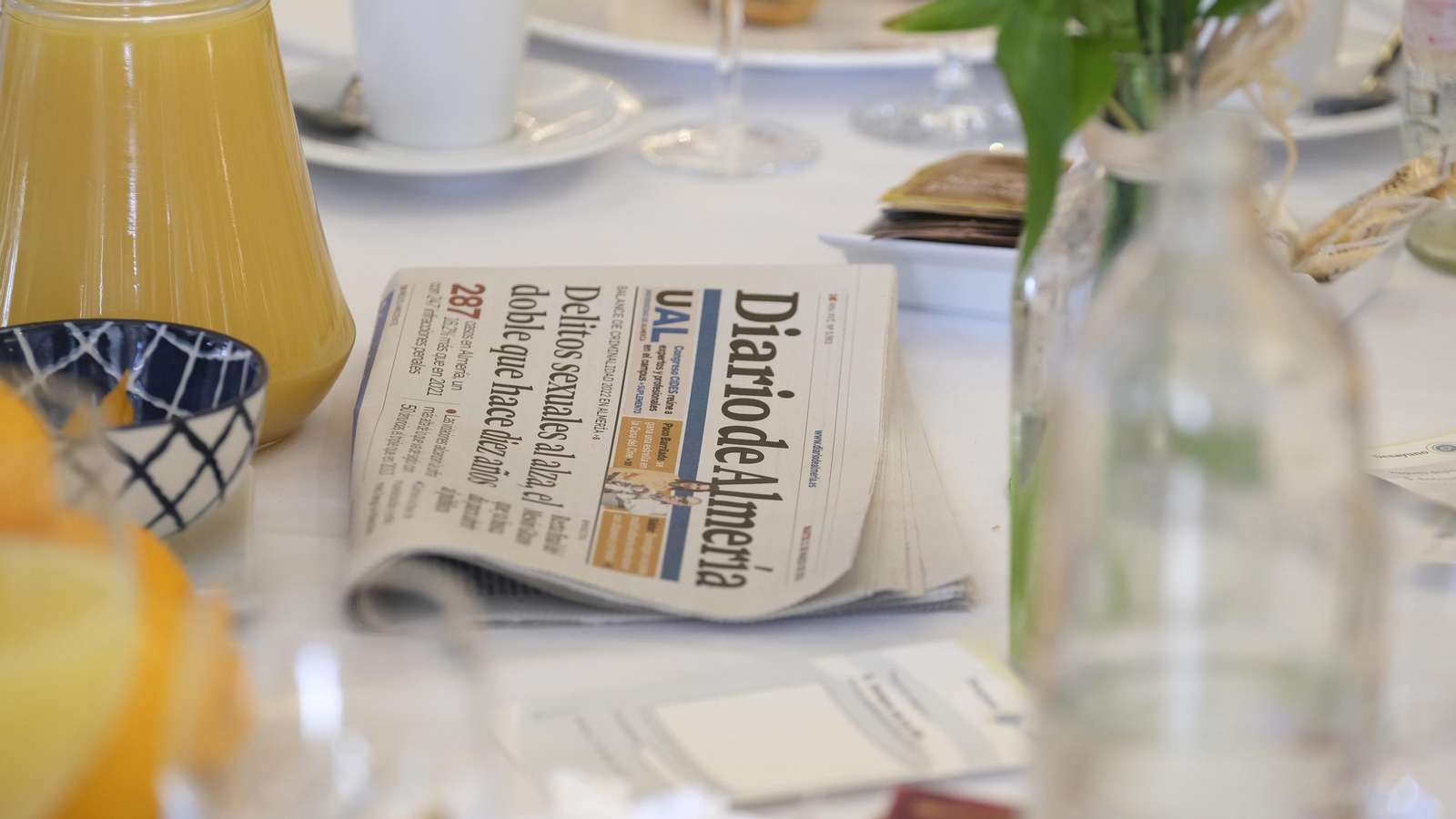 Desayuno coloquio de Grupo Joly y Cajasur, con la participación del ponente Enrique de los Ríos