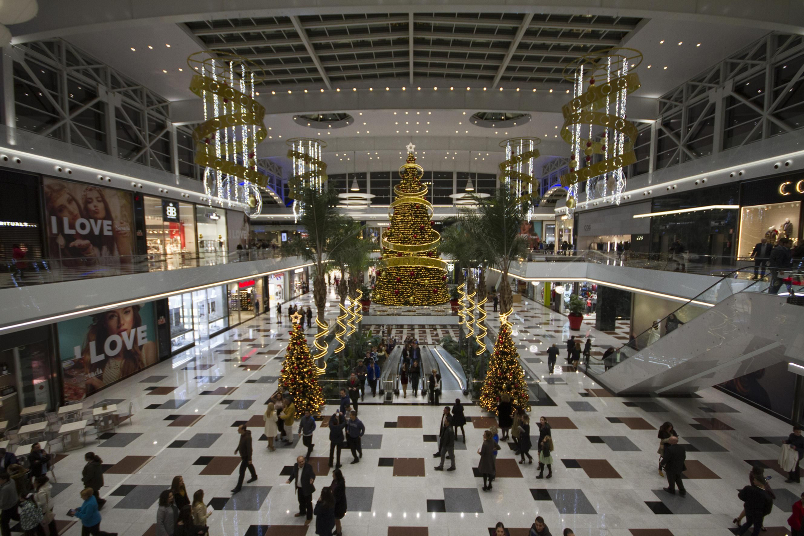 Fiesta en Granada por la apertura del Nevada