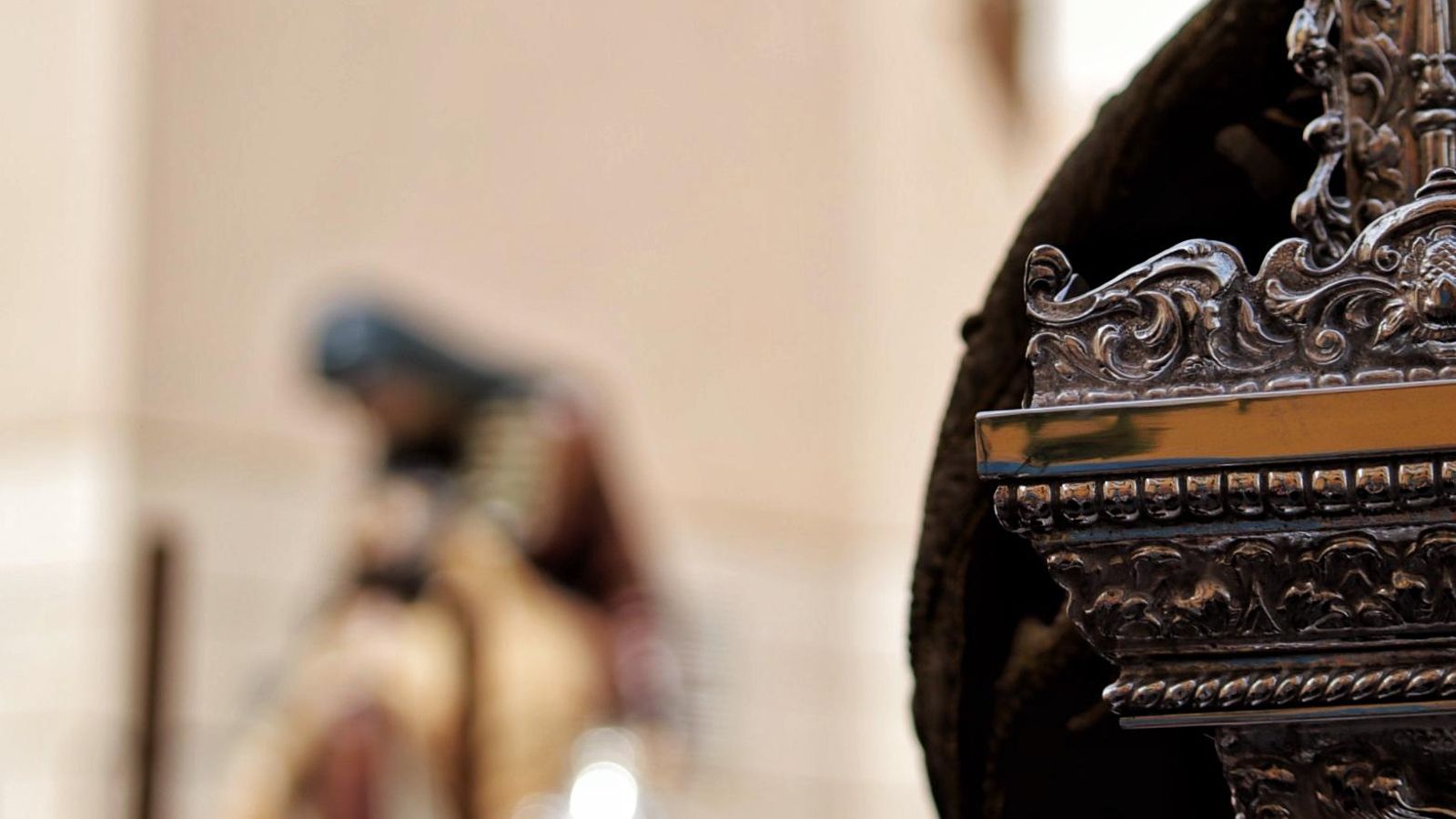 Los traslados de la Sangre y la Piedad de la Semana Santa de Málaga 2025, en imágenes