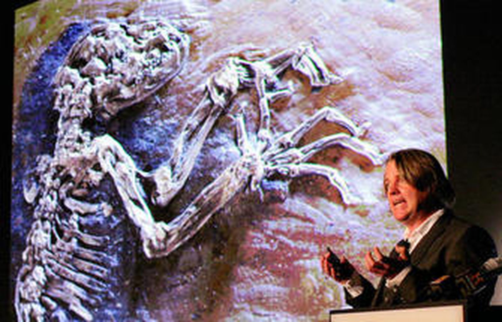 El profesor Hurum, en la presentación de Ida.