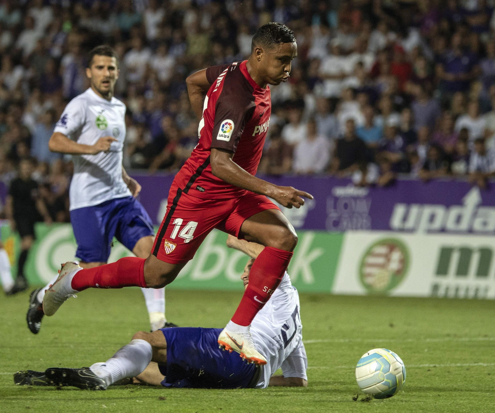 Las imágenes del Ujpest-Sevilla FC