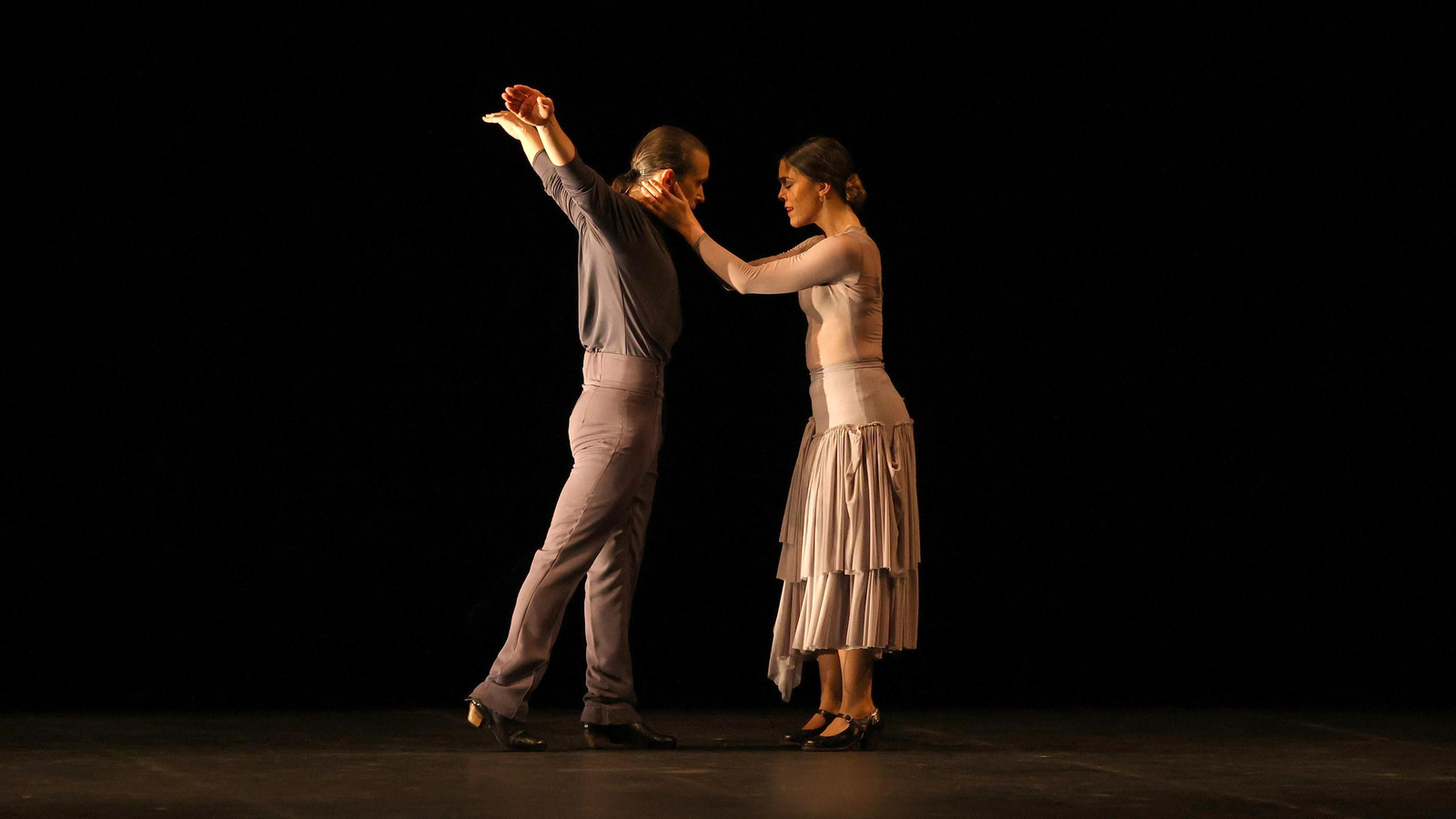 Alfonso Losa & Patricia Guerrero con 'Alter Ego' en el Teatro Villamarta para el Festival de Jerez