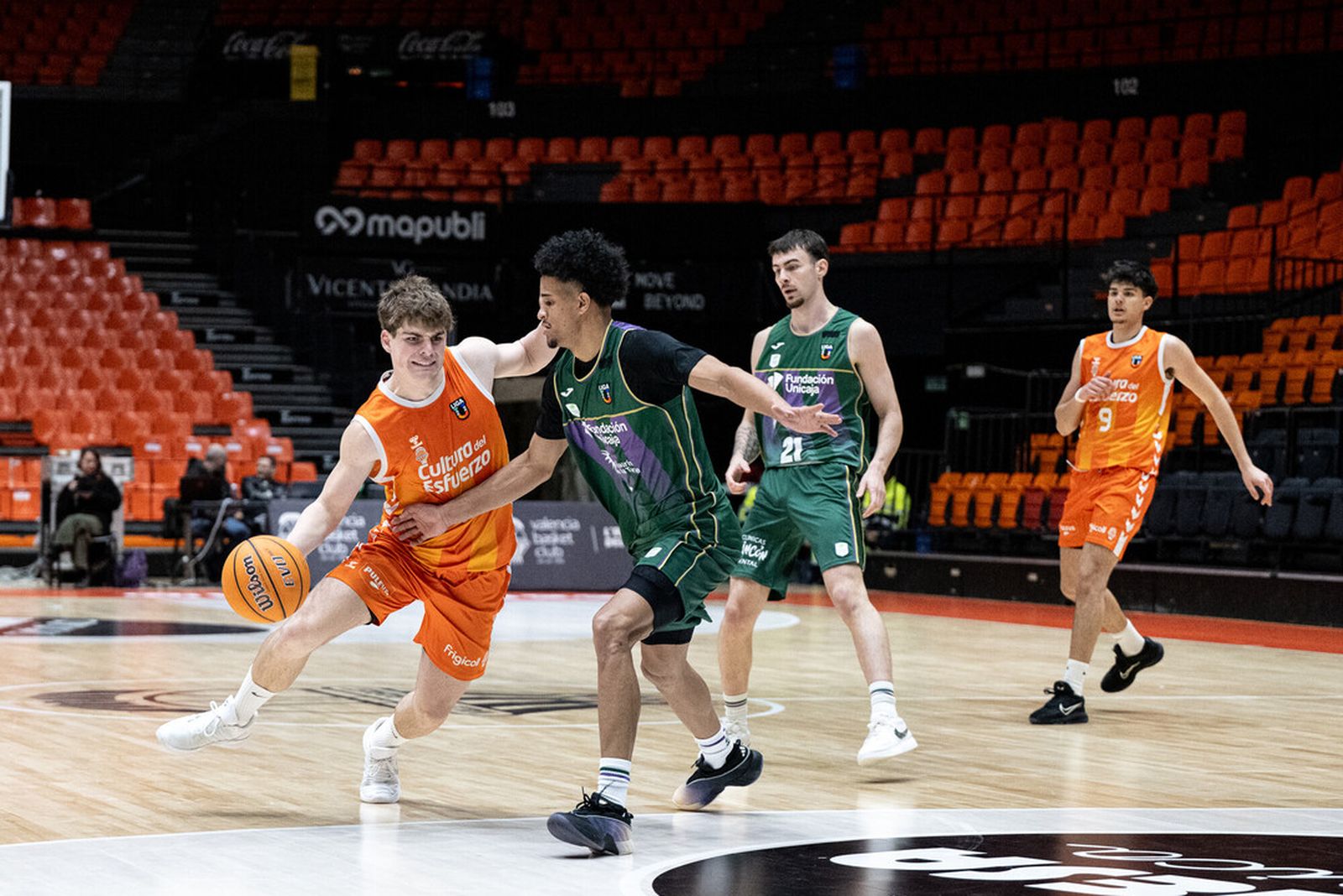 Liga U22: El Unicaja se quedó a un paso en Valencia (78-75)