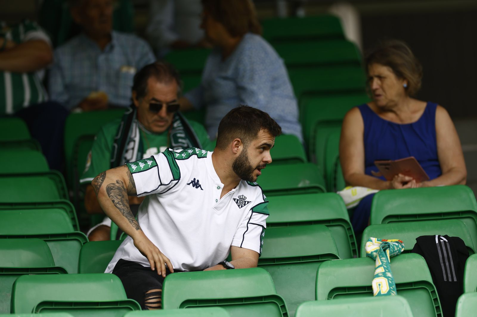 Búscate en las fotos del Betis-Atlético de Madrid