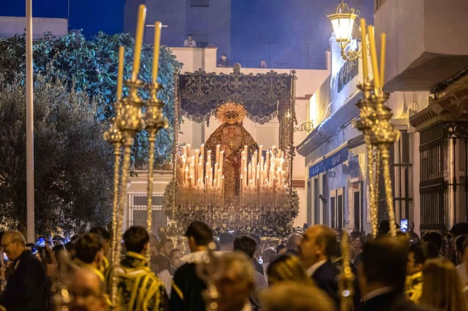 Procesión extraordinaria de Gracia y Esperanza en San Fernando: las imágenes