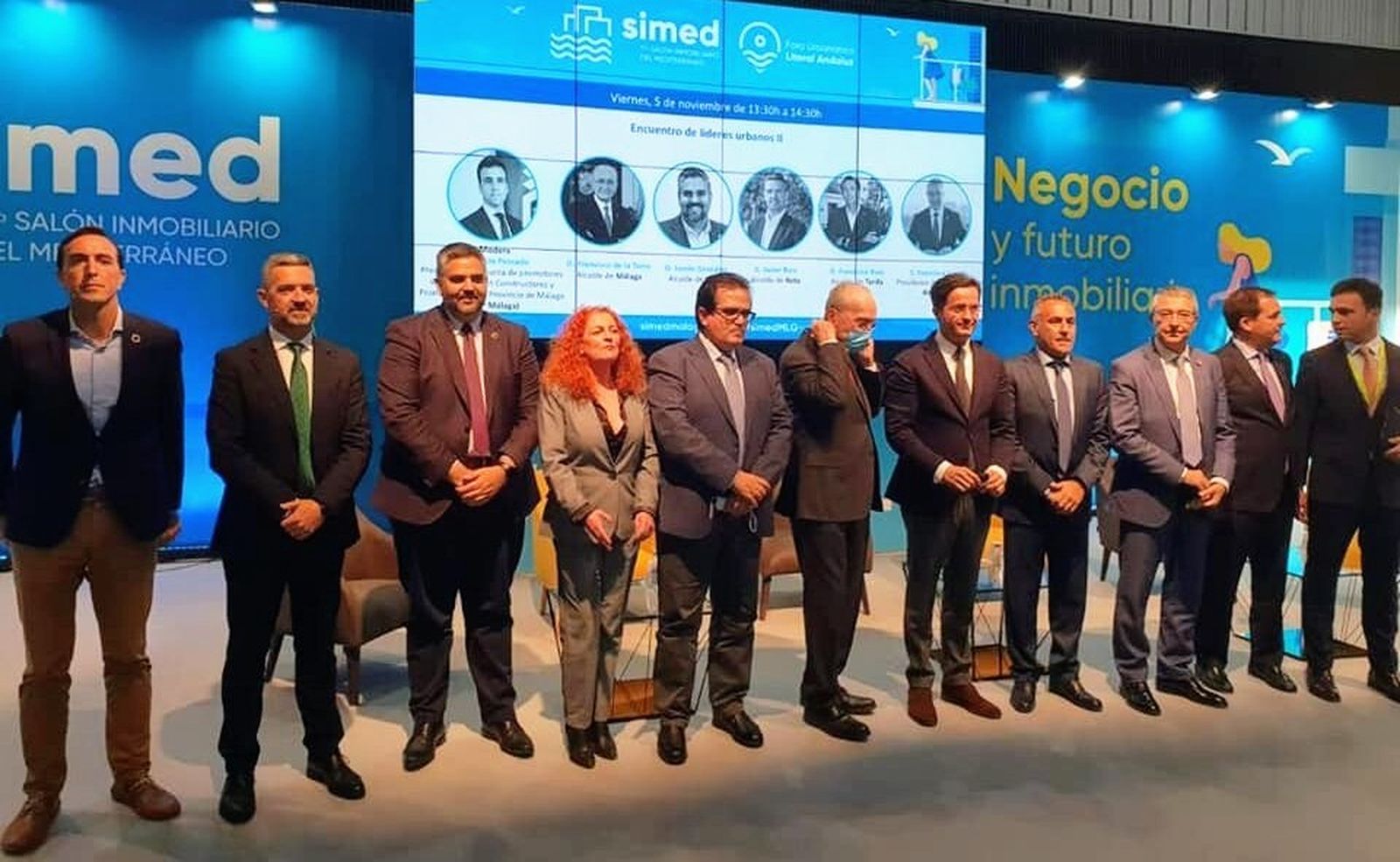 El alcalde de Rota -segundo por la izquierda-, en el Foro Urbanístico del Litoral Andaluz, celebrado en Málaga.