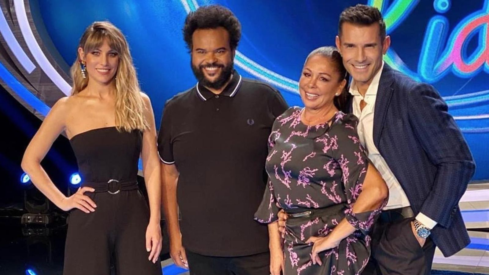 La tonadillera, con Edurne, Carlos Jean y el presentador Jesús Vázquez, en la presentación el lunes de 'Idol Kids'. La tonadillera, con Edurne, Carlos Jean y el presentador Jesús Vázquez, en la presentación el lunes de 'Idol Kids'.