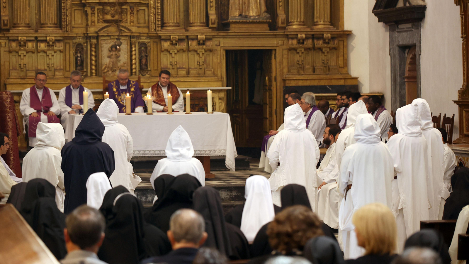 Misa de despedida en la Cartuja de Jerez a las hermanas de Belén