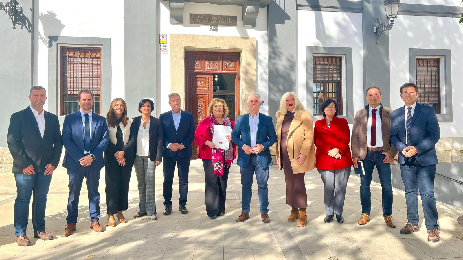 Formación socialista en el pleno provincial de Baza