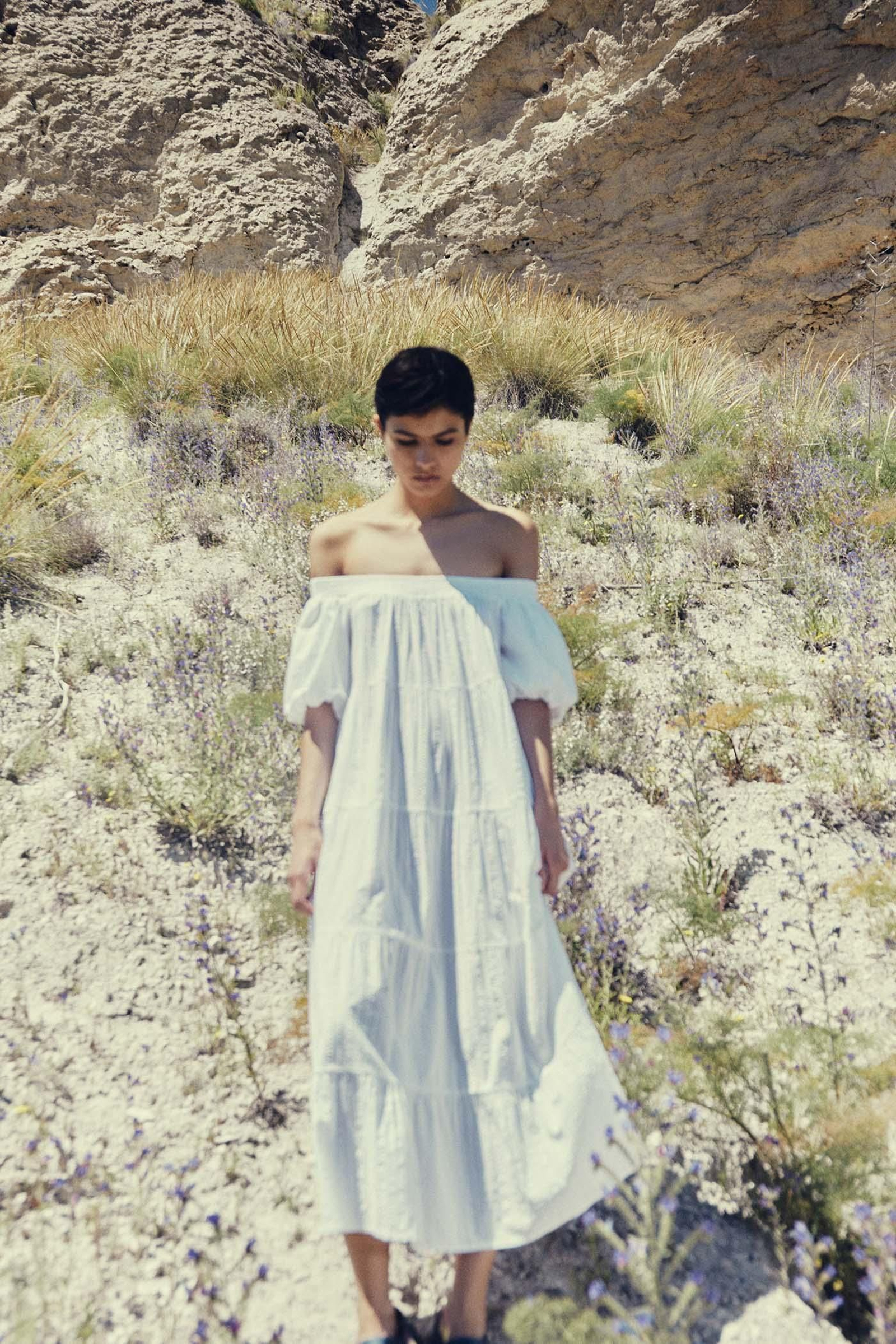 Vestido blanco de Sfera.