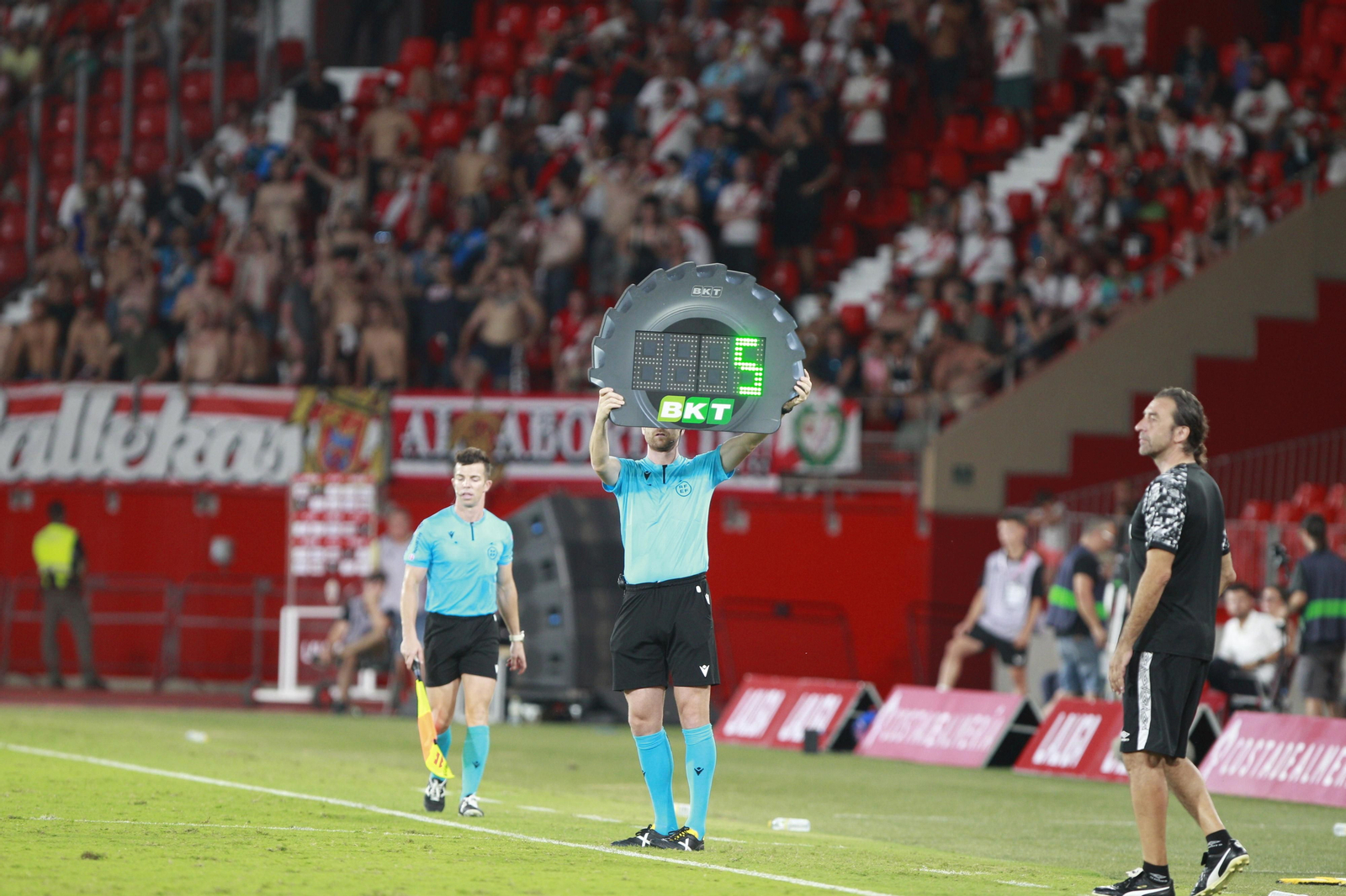Imágenes del partido U.D. Almería-Rayo Vallecano