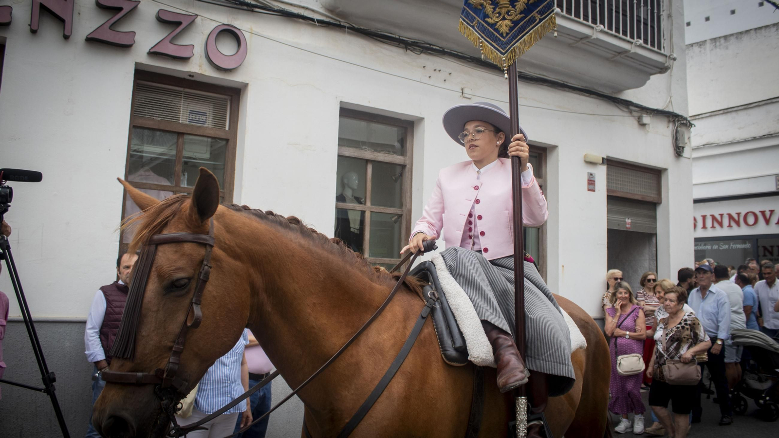 Romería del Rocío: las imágenes de la salida de la hermandad de San Fernando
