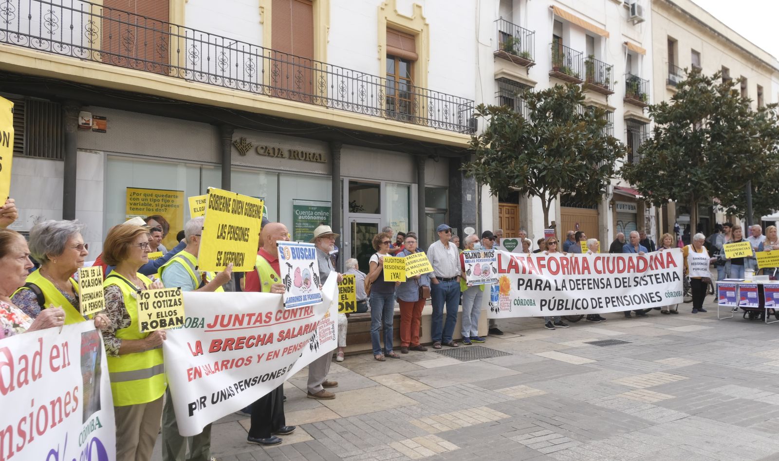 Las imágenes de la manifestación de los pensionistas en Córdoba