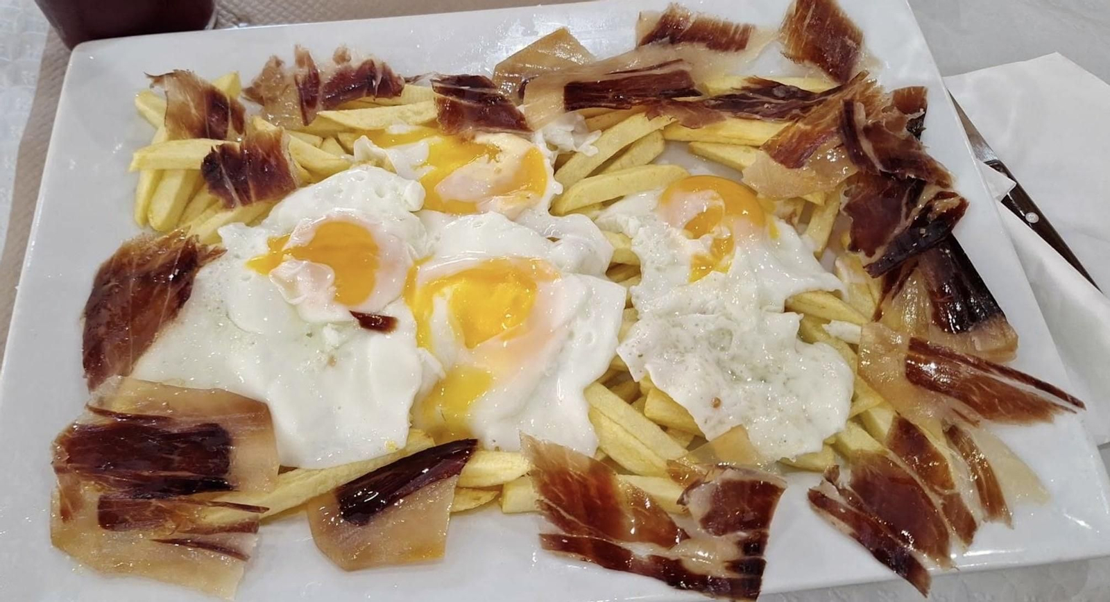 Comer bien y a buen precio en la A-49, es posible