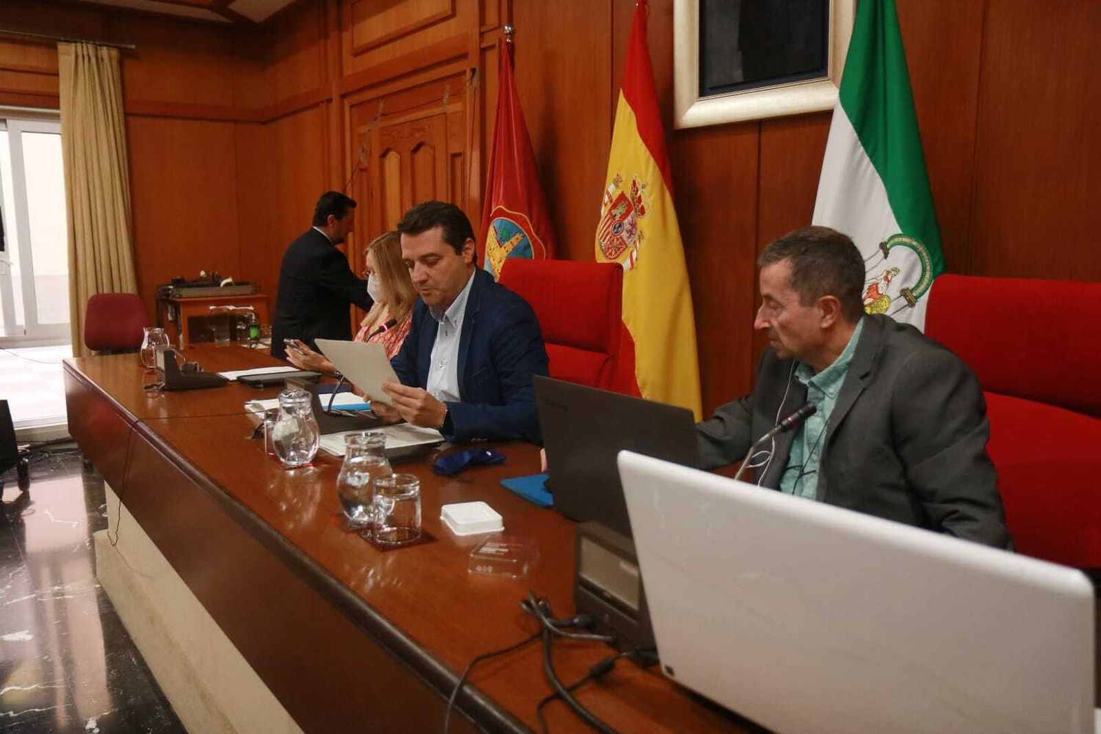 El alcalde de Córdoba, José María Bellido, en sesión plenaria.