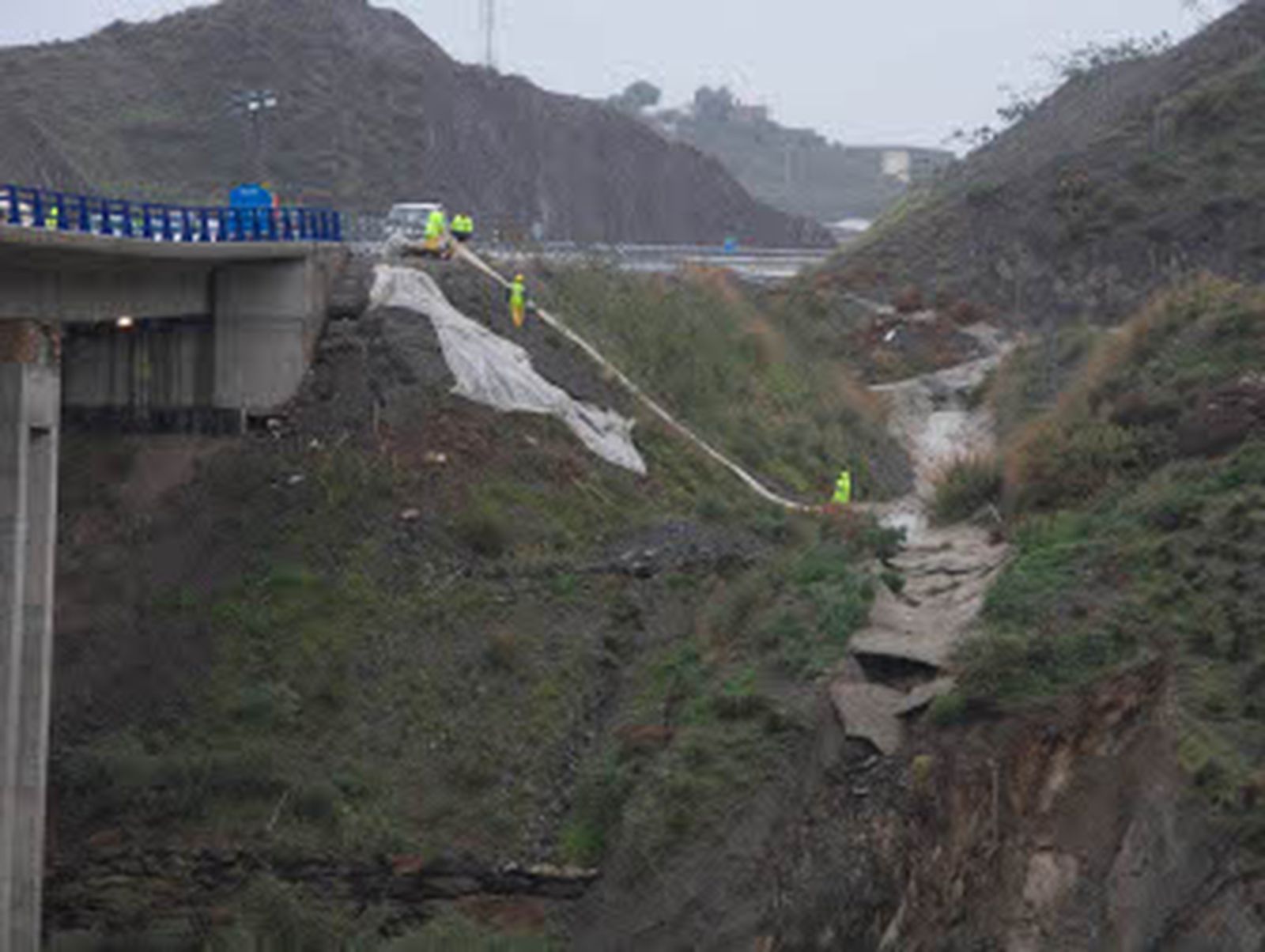 Fomento elude dar plazos en el Congreso sobre la reapertura del tramo dañado de la A-7 y su coste