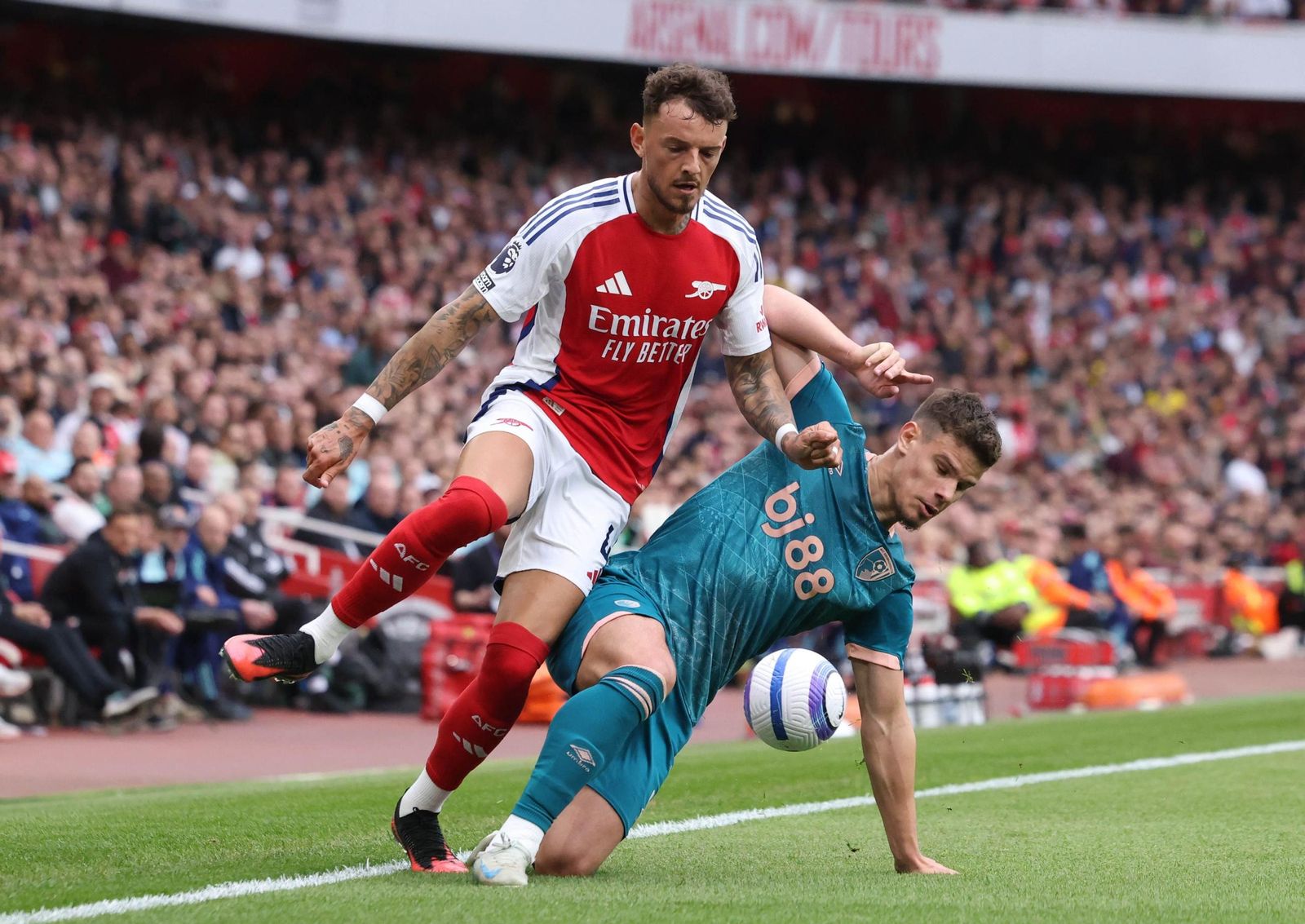 Dean Huijsen marca en el triunfo del Bournemouth en casa del Arsenal
