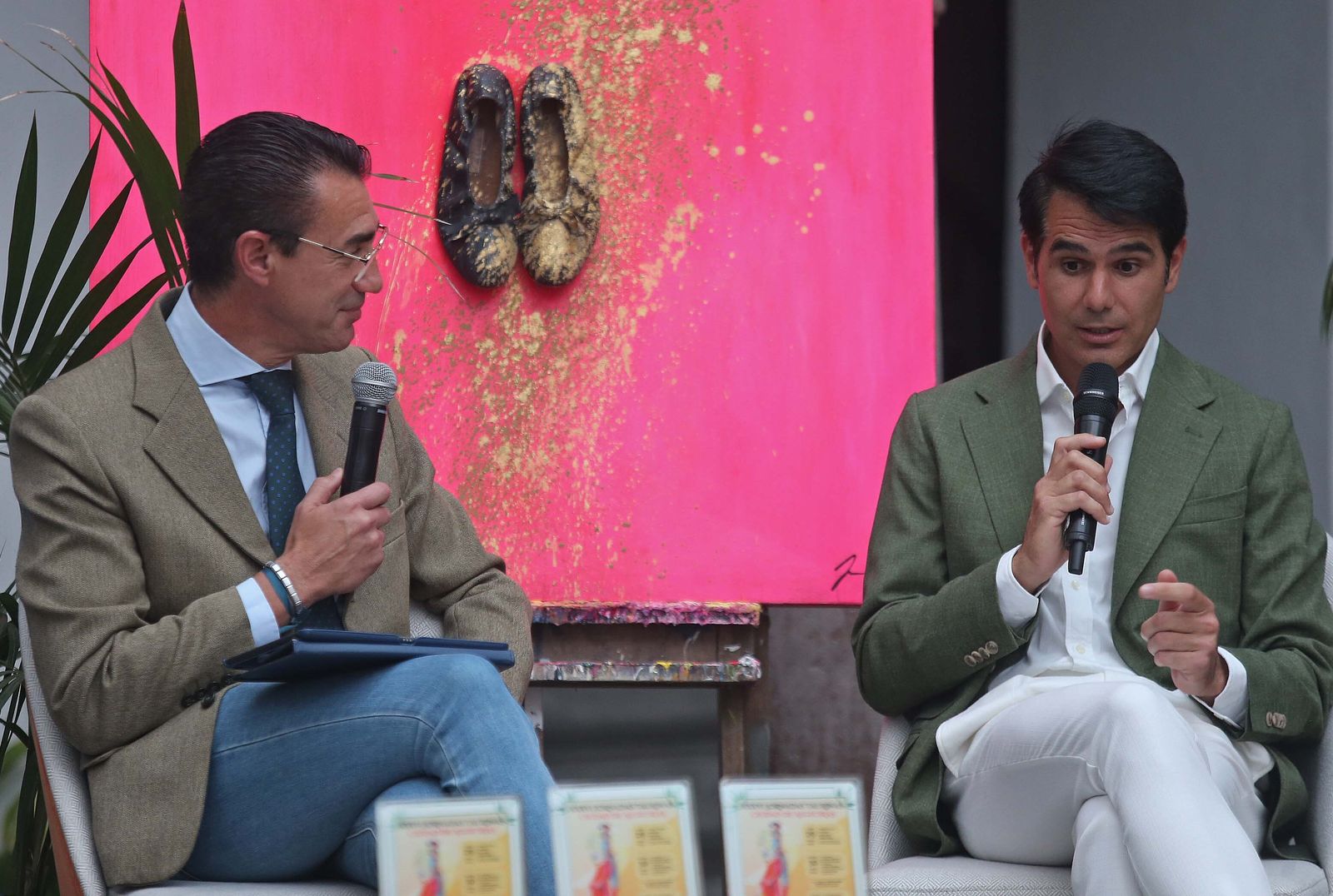 “Ser taurino es progre: veinte años de la alternativa de Vega”, en imágenes