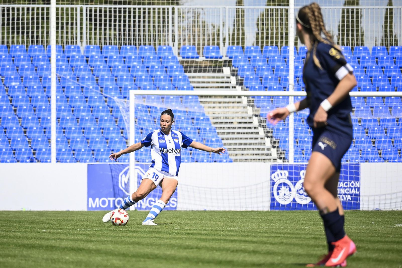 Imágenes del partido entre el Sporting de Huelva y el Alavés Fem