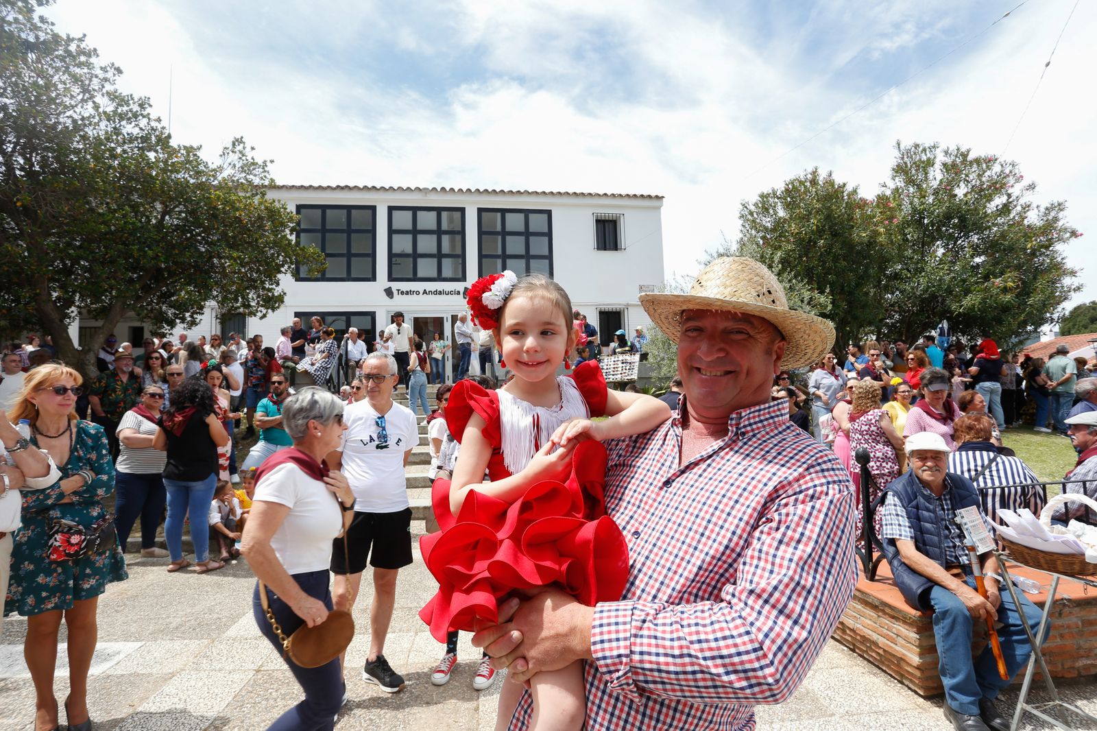 Fotos del domingo de Feria y la romería del Cristo de la Almoraima en Castellar