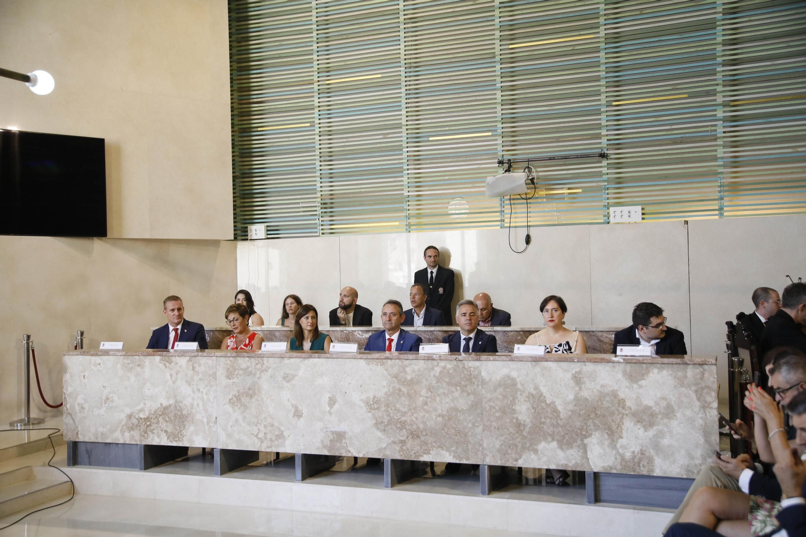 Placa de memoria histórica en el monumento de los coloraos, en imágenes