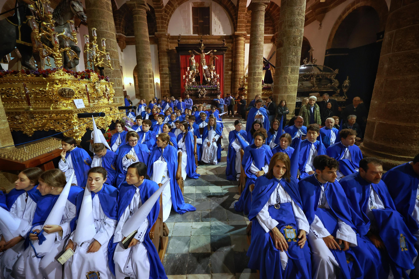 Las imágenes de la cofradía del Perdón en la Semana Santa de Cádiz de 2024