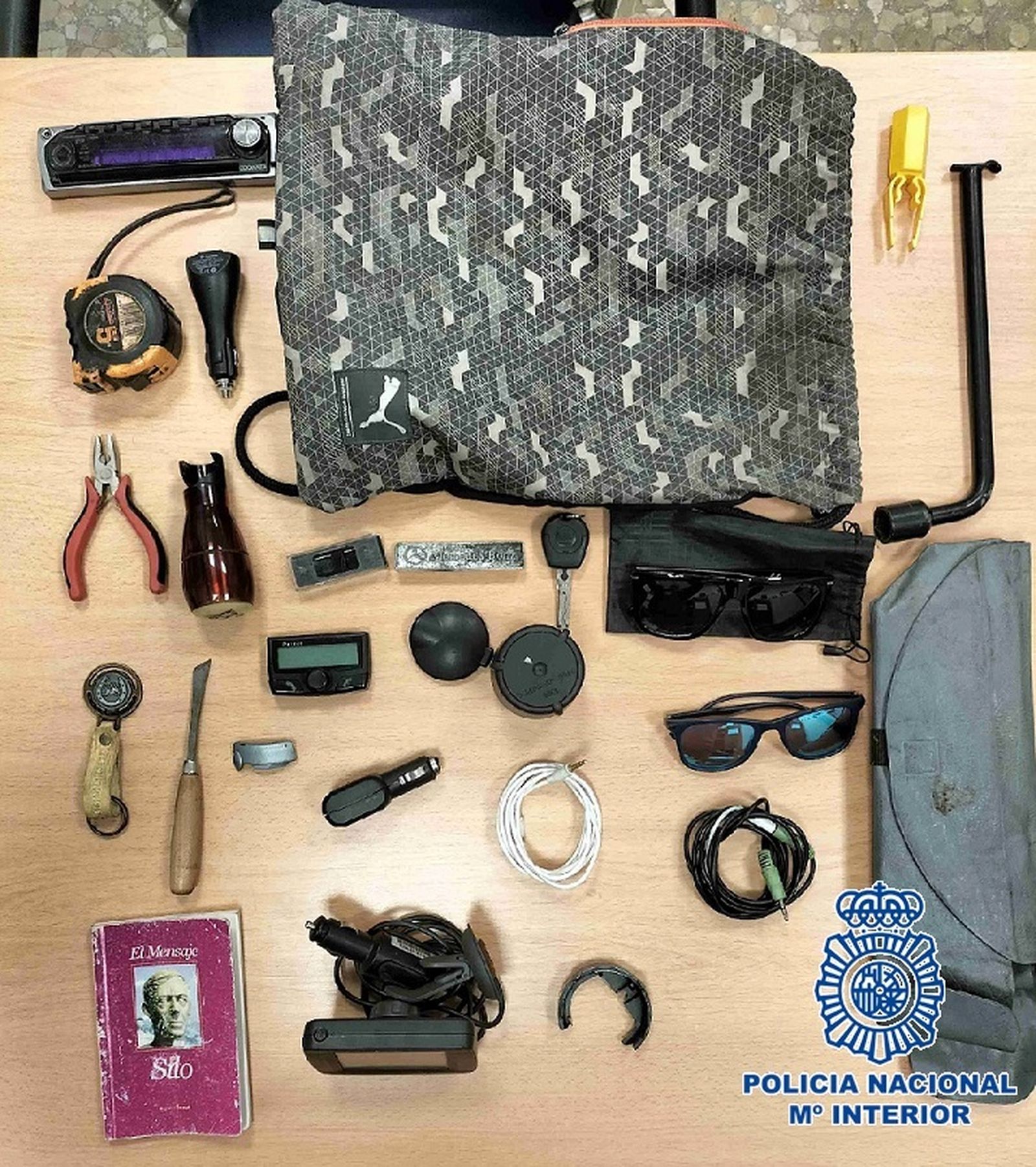 Objetos intervenidos a los jóvenes tras su arresto