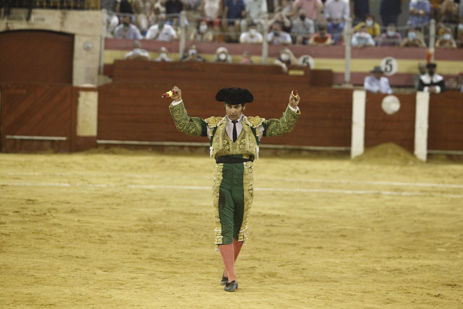 Fotogalería primera corrida de toros Feria de Almería