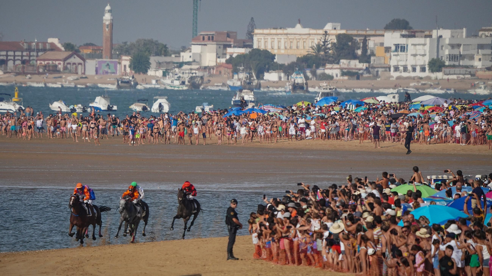 Imágenes del segundo ciclo de Carreras de Caballos de Sanlúcar