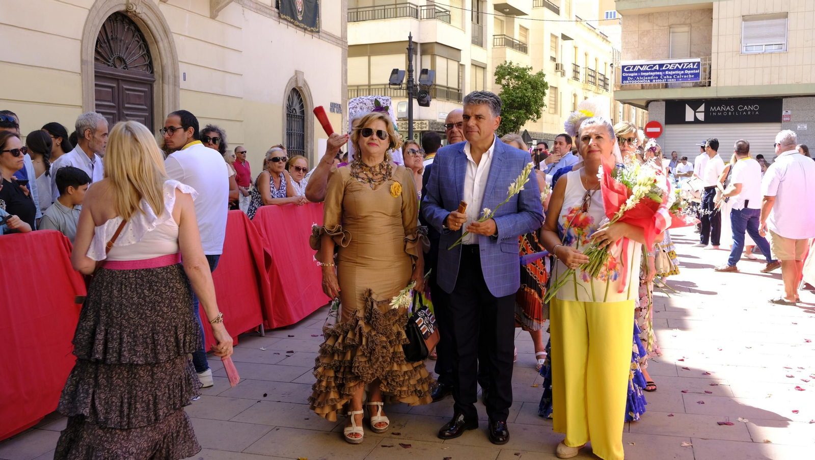 La ofrenda floral a la Virgen del Mar en la Feria de Almería 2025, en imágenes