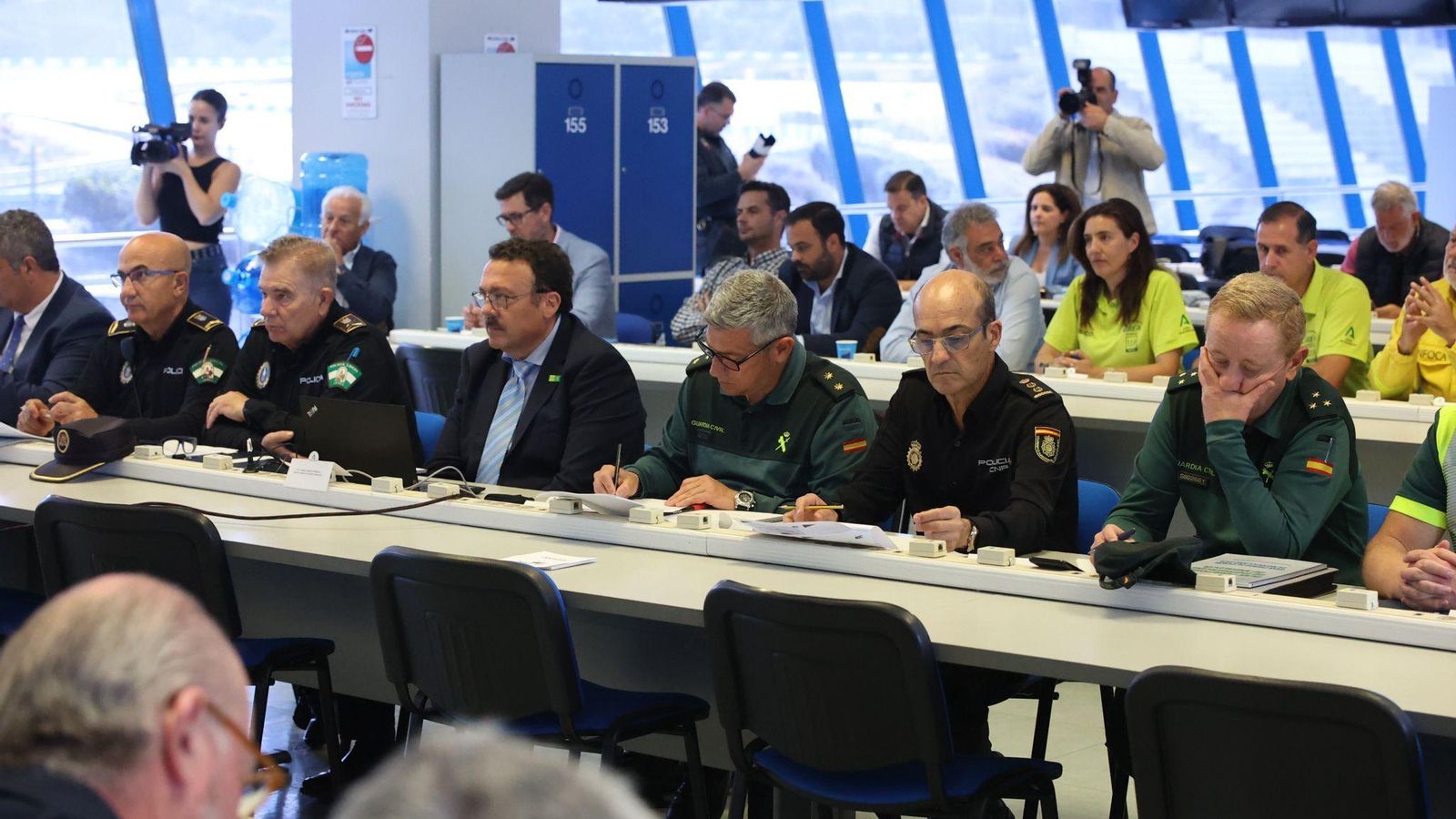 Miembros de los distintos cuerpos y organismos que participan en el dispositivo del Gran Premio de Jerez. Miembros de los distintos cuerpos y organismos que participan en el dispositivo del Gran Premio de Jerez.