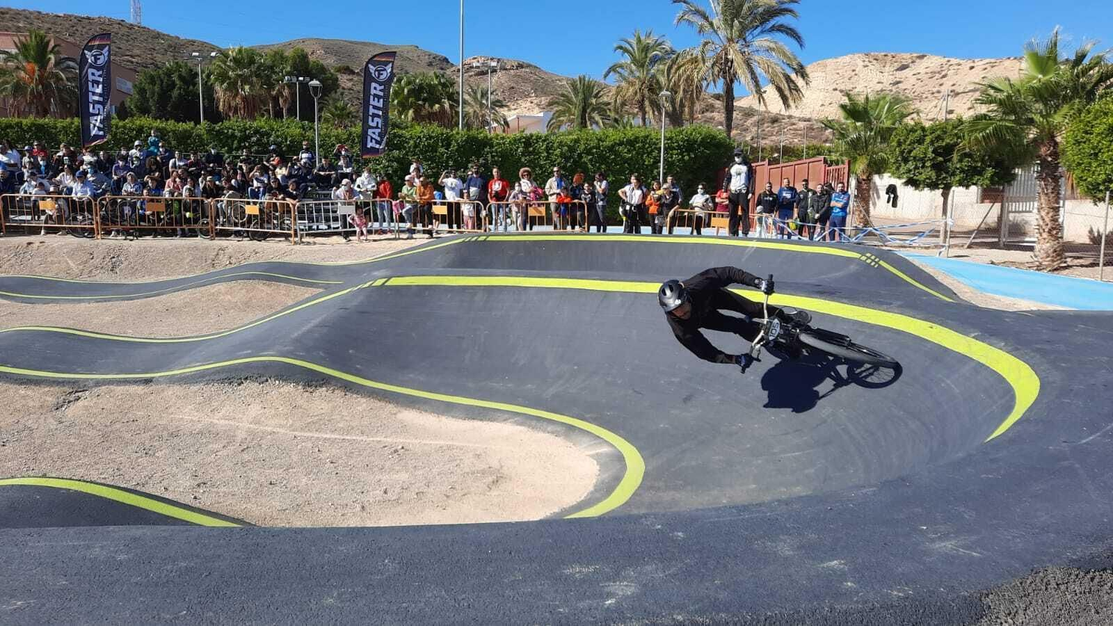 Uno de los participantes, en acción en Huércal de Almería.