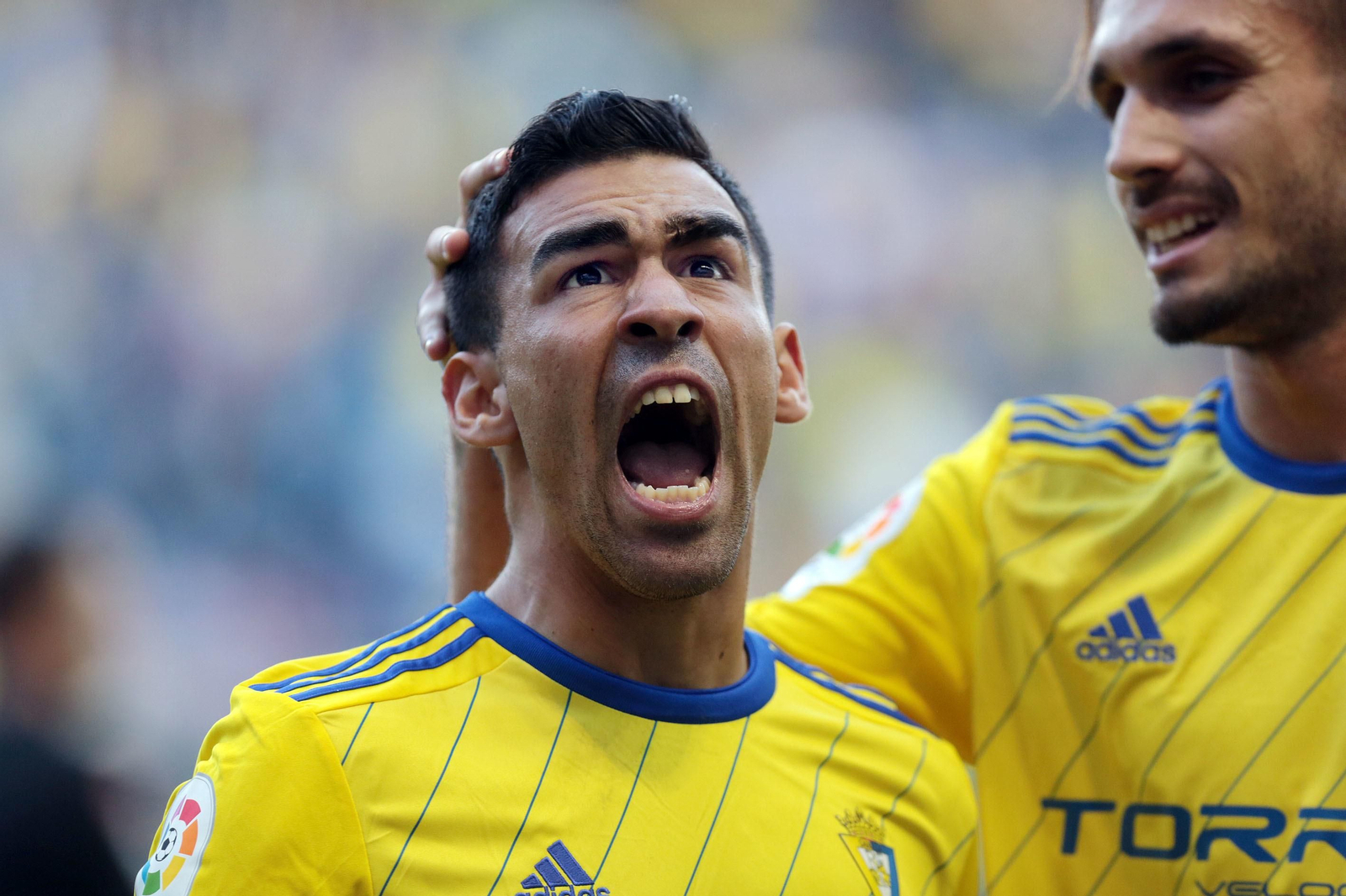 Dani Romera celebra con un grito el gol que marcó ante el Rayo Majadahonda.