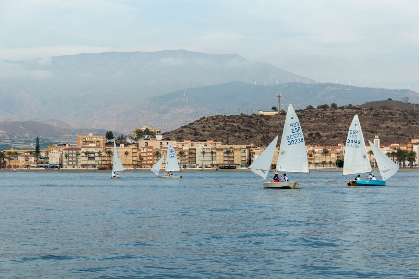 La Costa acoge el Campeonato de Europa Mixto de vela de la clase Snipe