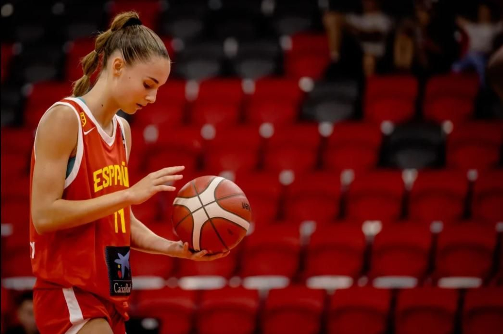 Chelsea Dike y Mar Segura avanzan con España en el Europeo sub 16