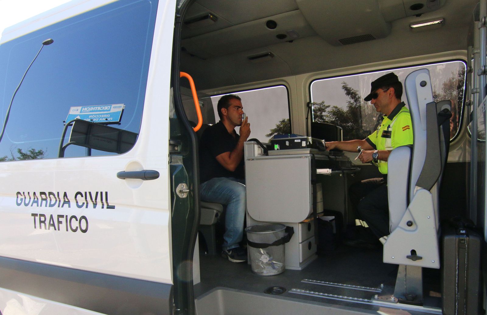 Un control de la Guardia Civil de Tráfico en Córdoba.