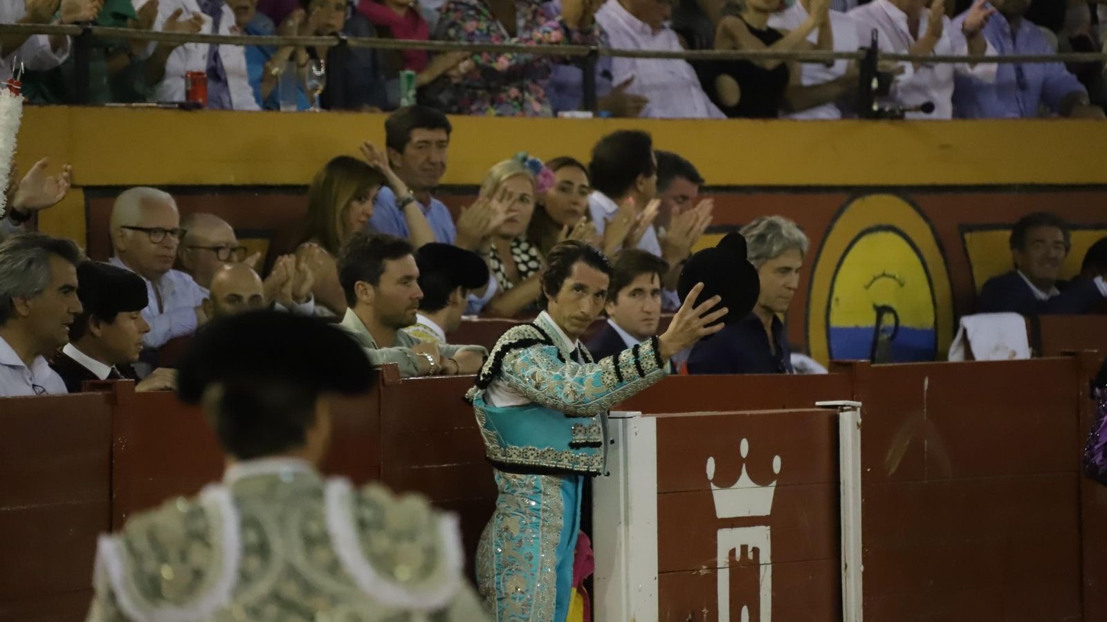 Javier Ambel, ovacionado en banderillas