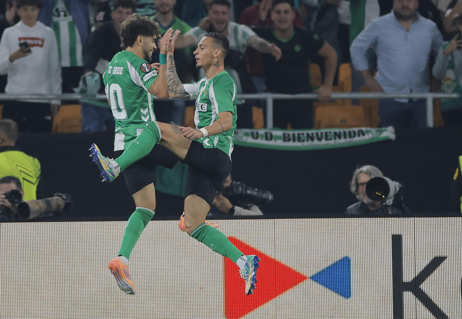 Las fotos del Betis - Olympique Lyonnais