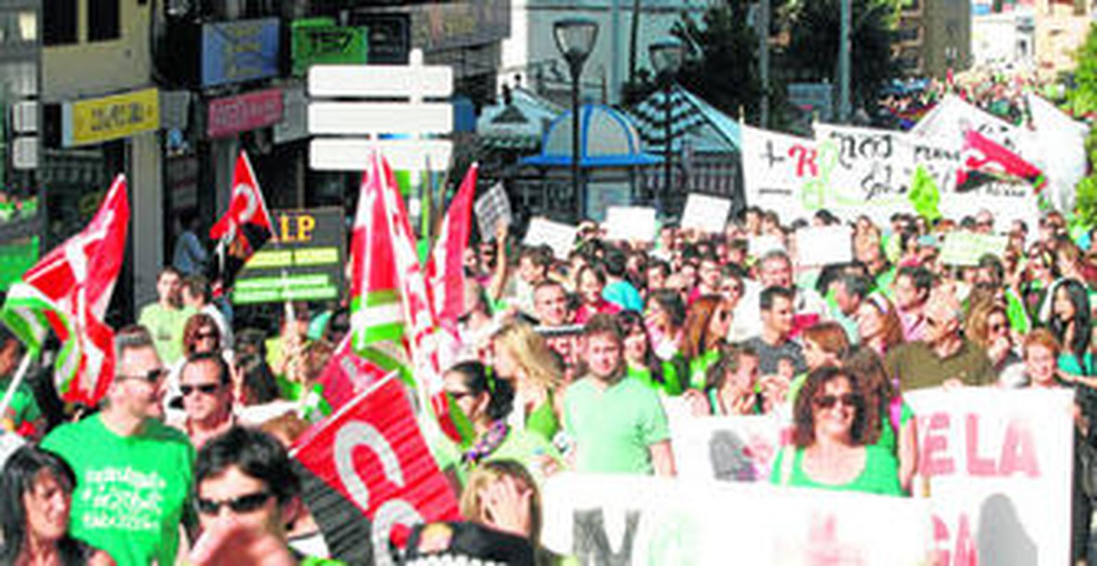 Amplia participación en la concentración y posterior manifestación llevadas a cabo en Algeciras.