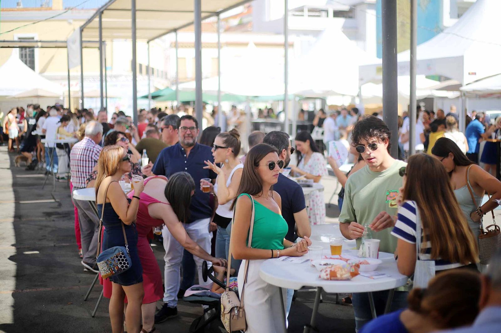 Imágenes del ambiente en la Feria de la Tapa de Huelva