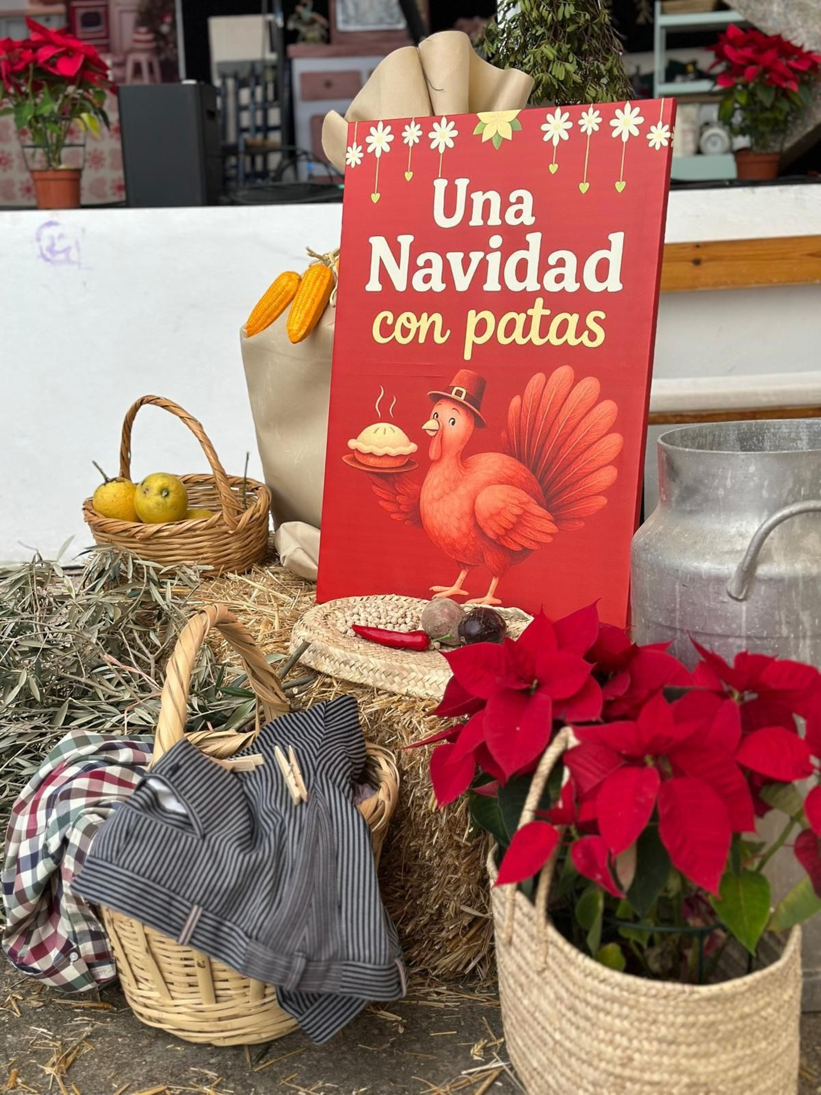 El indulto del pavo: humor y tradición se dan la mano en el teatro navideño de Torrecera