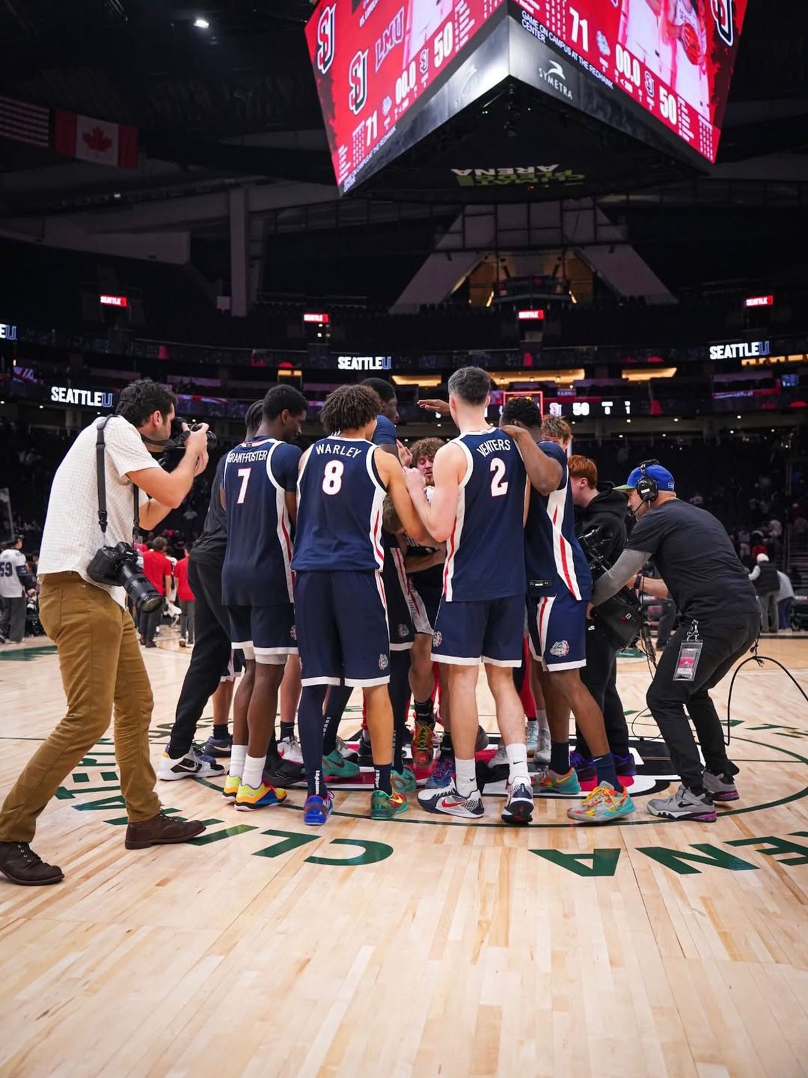 Mario Saint-Supéry bate su récord anotador en la NCAA: 20 puntos