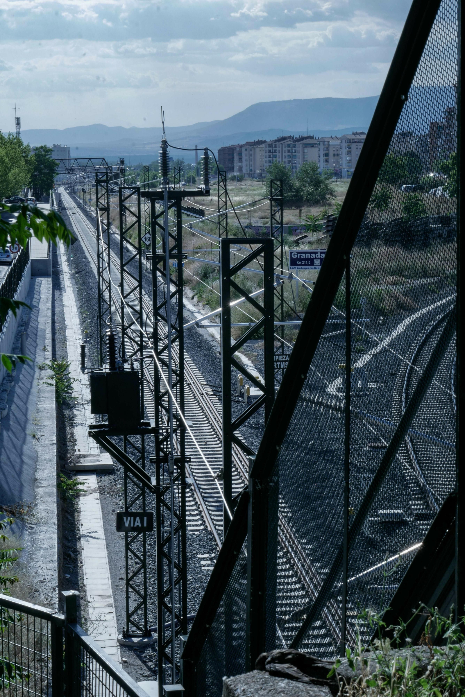 Las vías que parten desde la Estación de Granada