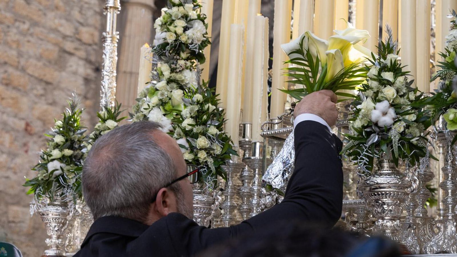 Los jiennenses se recrean con la cofradía de los Estudiantes un nuevo Lunes Santo