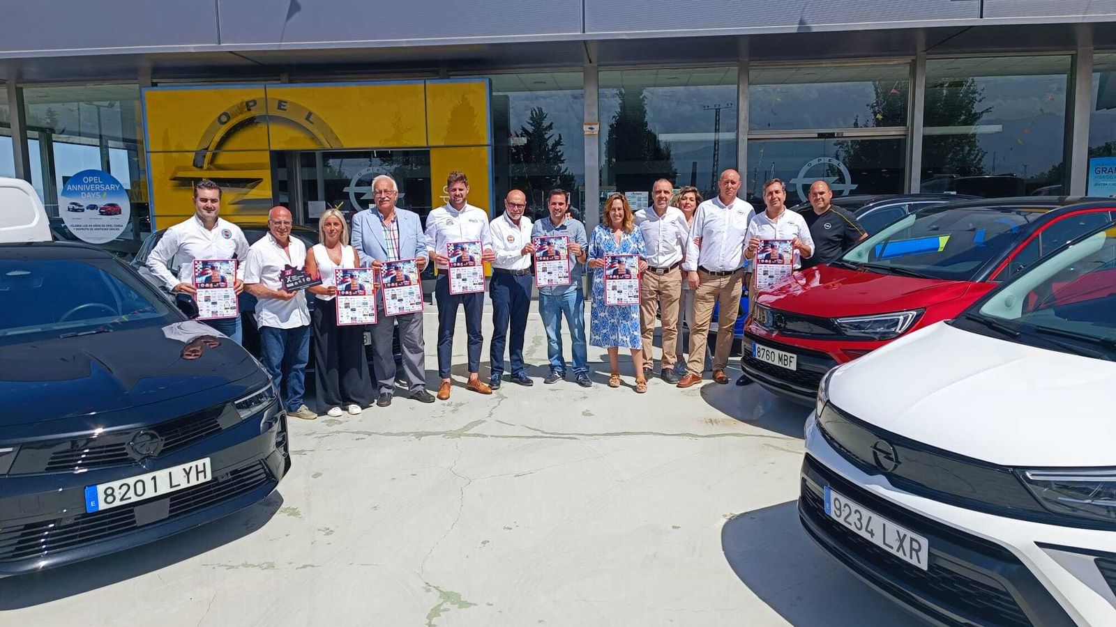 Presentación en el exterior del concesionario