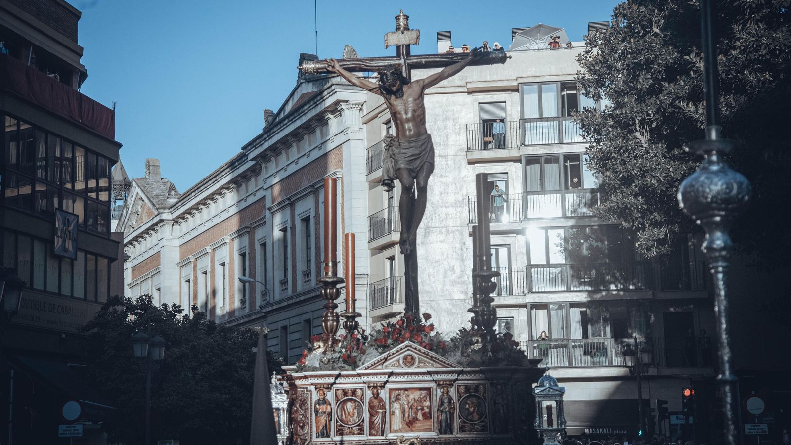 Foto del Cristo de Burgos el Miércoles Santo en la Semana Santa de Sevilla