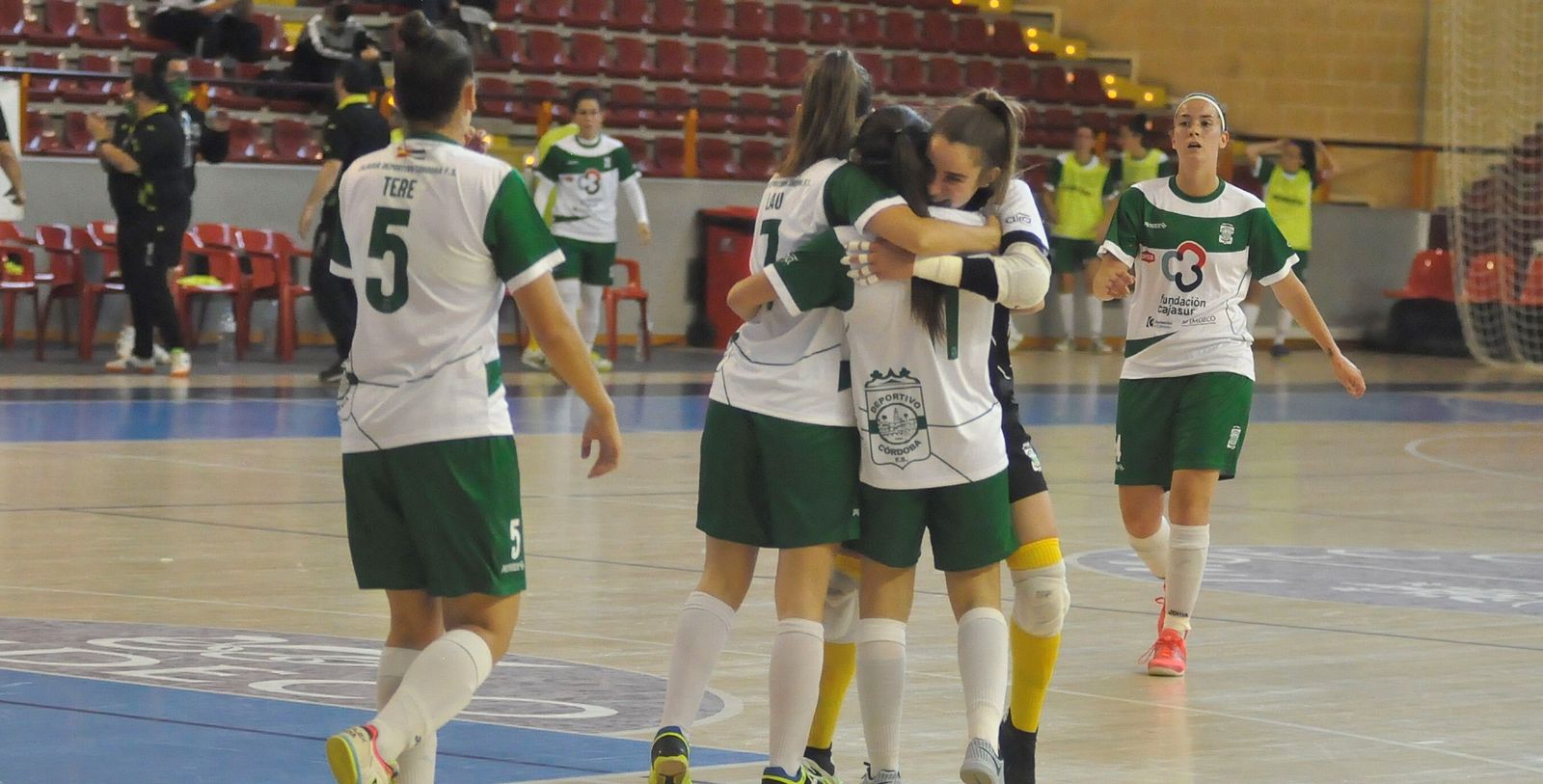 Las jugadoras del Deportivo Córdoba celebran un gol en su última cita en Vista Alegre.