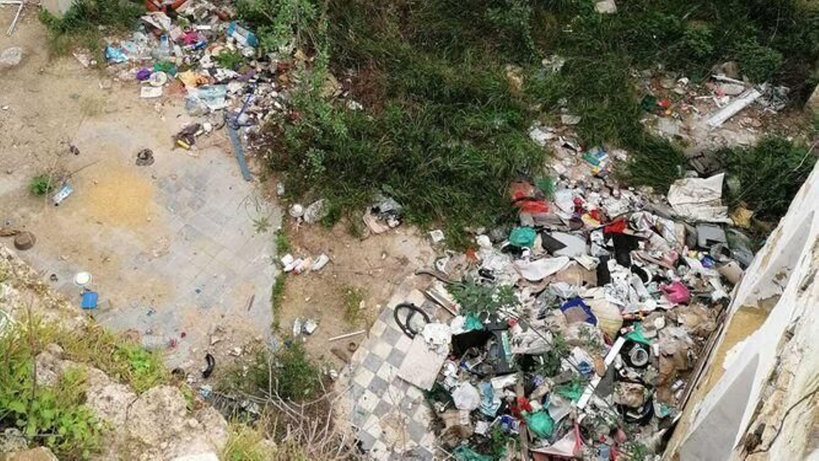 Estado de algunas calles de Jerez.