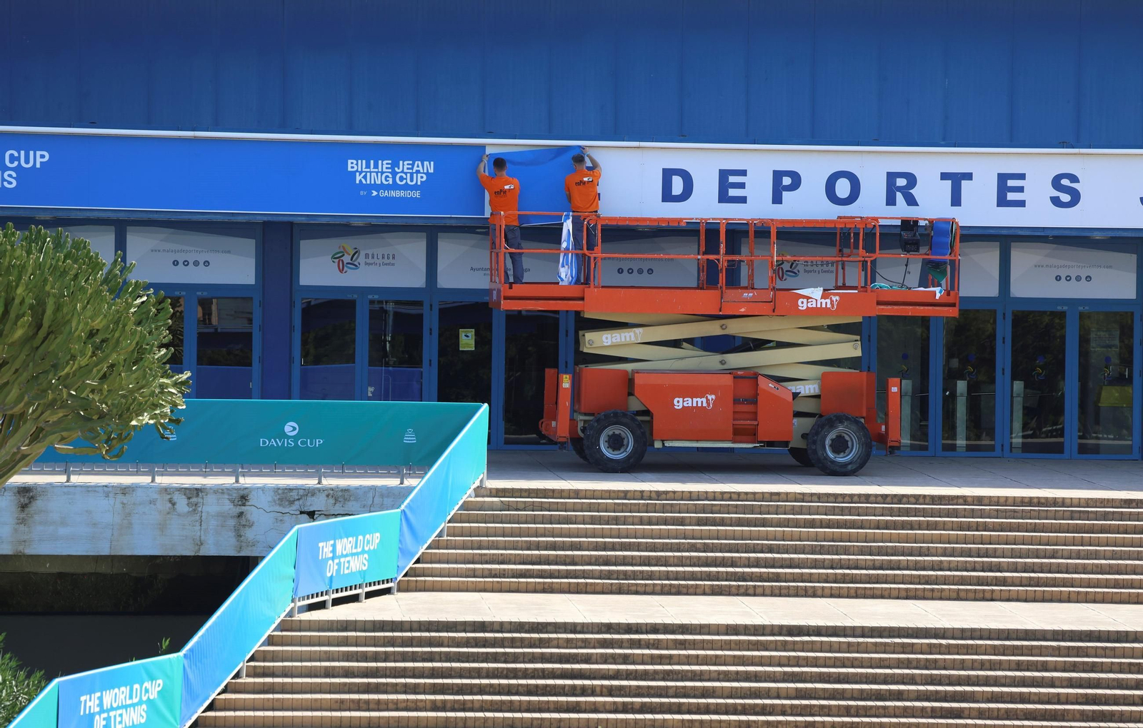 Así se transforma el Carpena para la Copa Billie Jean King y la Copa Davis